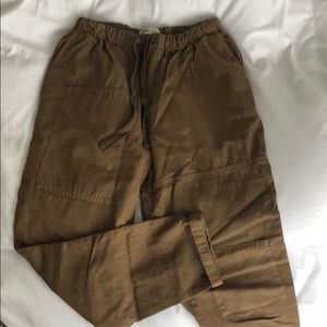 Khaki cargo joggers